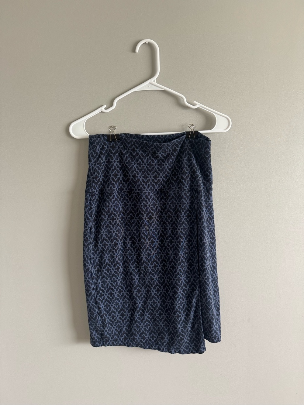 Athleta Women’s Navy Patterned Knee-Length Skirt
